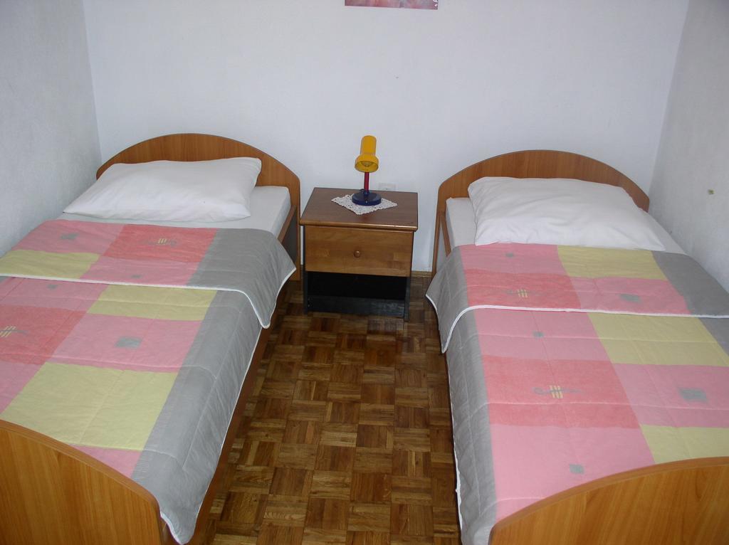 Apartment Lana Привлака Екстериор снимка