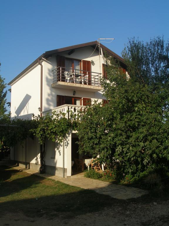Apartment Lana Привлака Екстериор снимка
