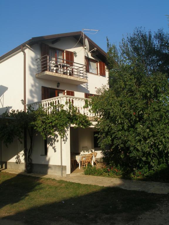 Apartment Lana Привлака Екстериор снимка