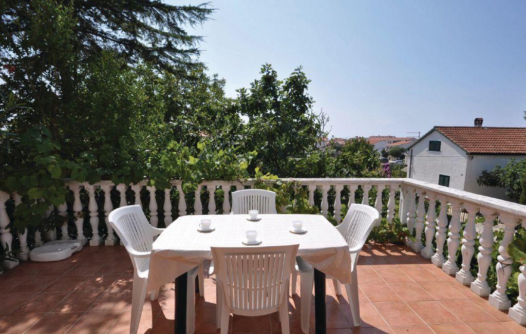 Apartment Lana Привлака Екстериор снимка