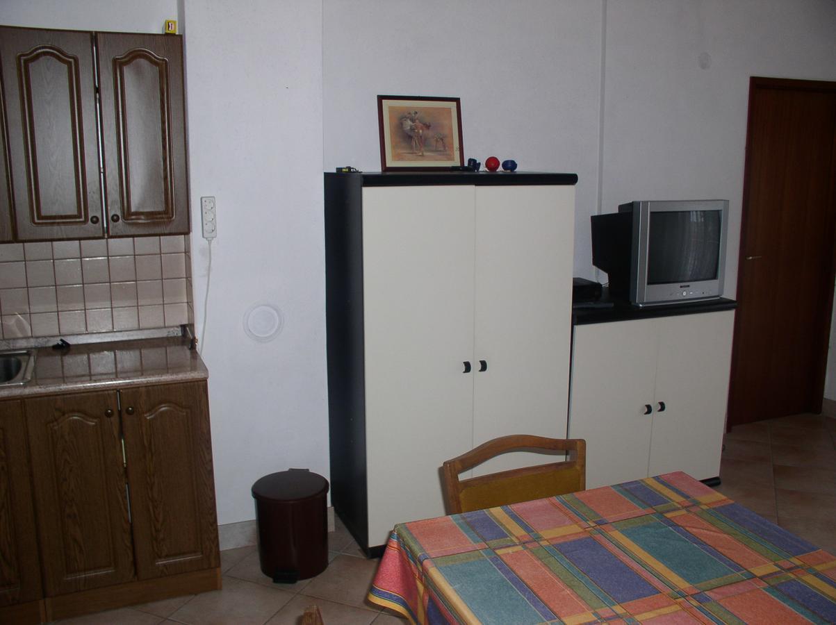 Apartment Lana Привлака Екстериор снимка