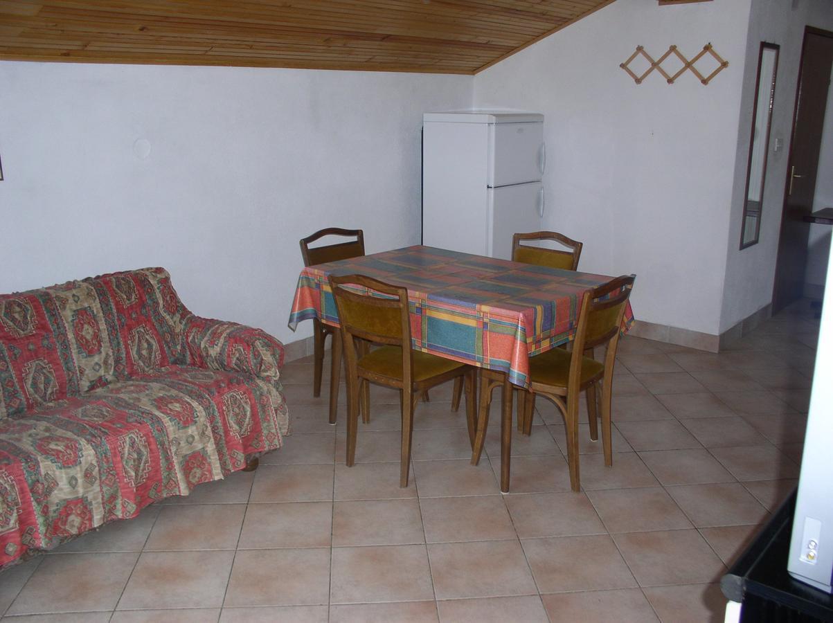 Apartment Lana Привлака Екстериор снимка